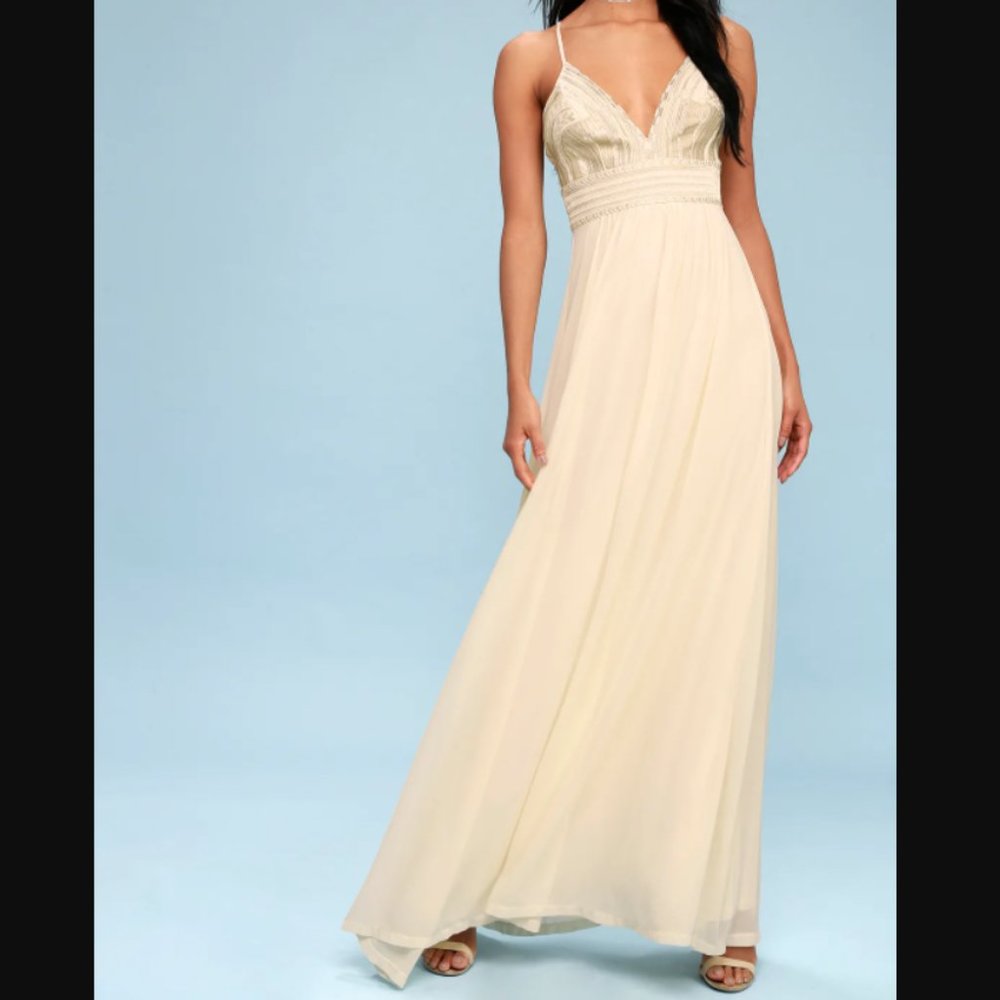 NWT Lulu's Savona Cream Embroidered Maxi Dress (Size Large)